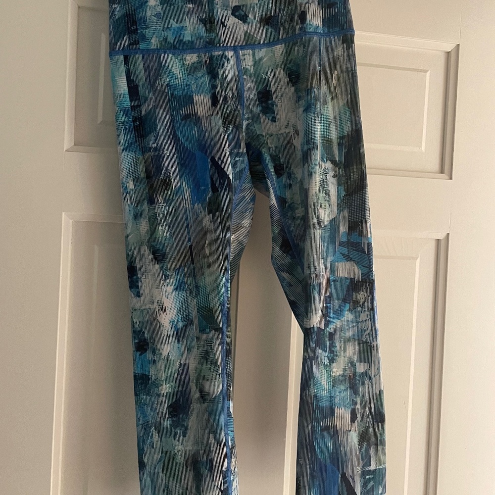 Lululemon crop pants